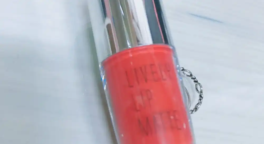 라이블리 립매트 [LM 004 레드재즈매트]