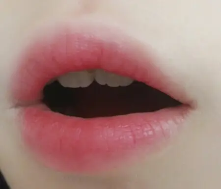 선택된 언니의파우치 리뷰 이미지 - [플레이 101 펜슬 [22호 글로시]]