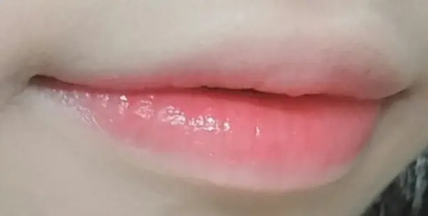 선택된 언니의파우치 리뷰 이미지 - [진저슈가 틴트립밤 1호 플레임로즈]