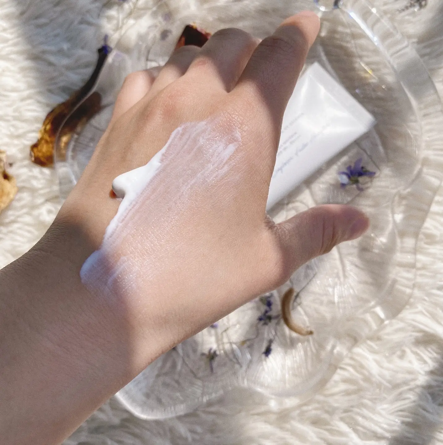 선택된 언니의파우치 리뷰 이미지 - [스킨 밸런싱 유브이 에센스]