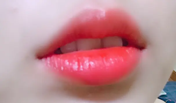 선택된 언니의파우치 리뷰 이미지 - [샤인 시크 립라커 [OR201 쥬시 프레쉬]]