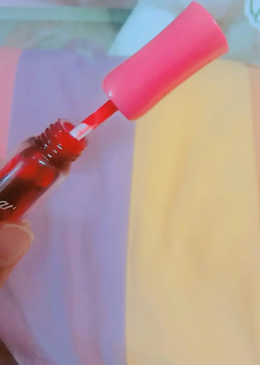 언니의파우치 리뷰 이미지 4 - [디어 달링 워터젤 틴트 [OR204 앵두 레드]]