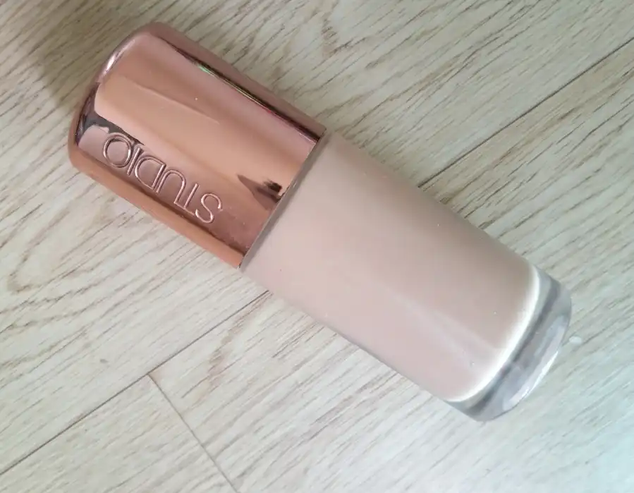 스튜디오 광채 파운데이션 [쿨 21호]