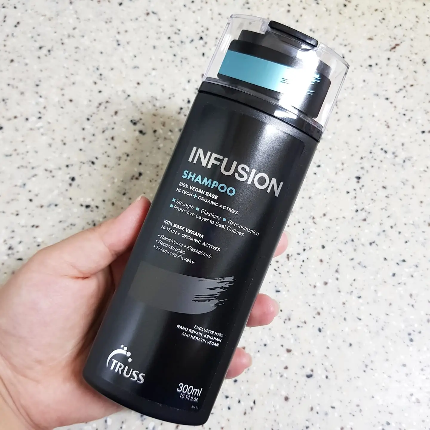 선택된 언니의파우치 리뷰 이미지 - [인퓨전 트러스 프로페셔널 샴푸]