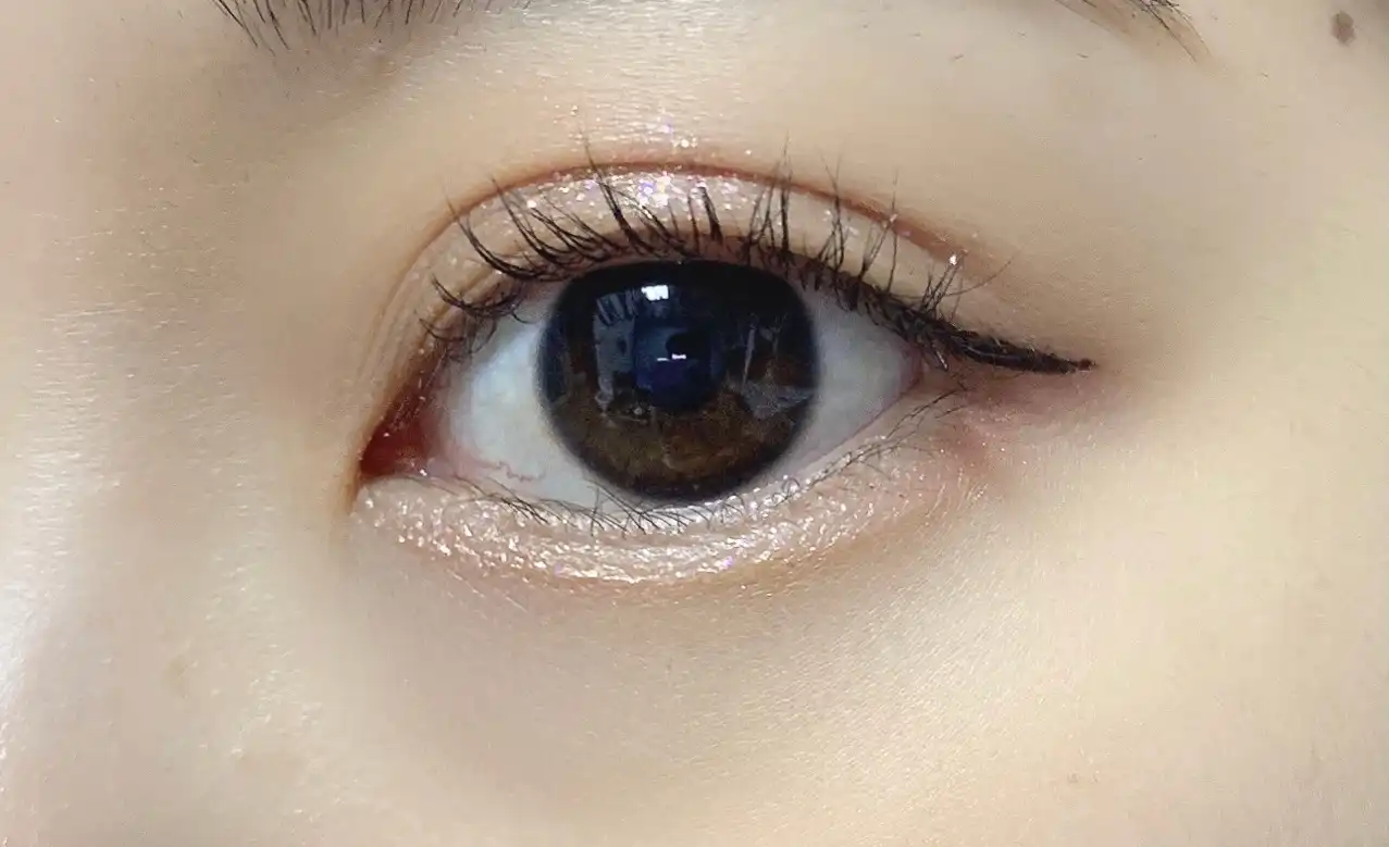 오로라 트윙클 아이글리터 [01 밀키 블링]