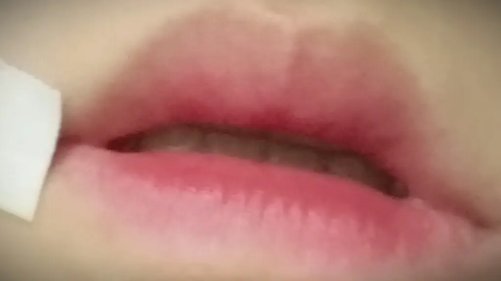 선택된 언니의파우치 리뷰 이미지 - [러블리믹스 아쿠아틴트 03 블러디레드]