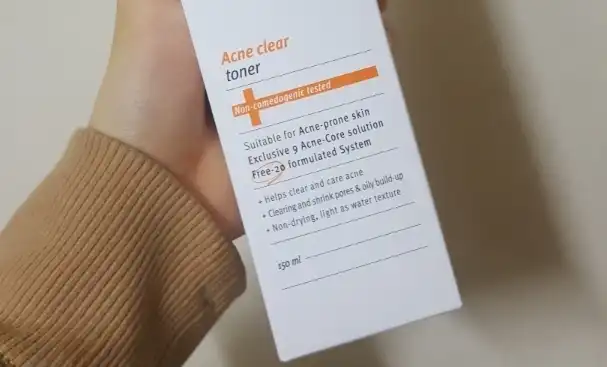 아크네 클리어 토너