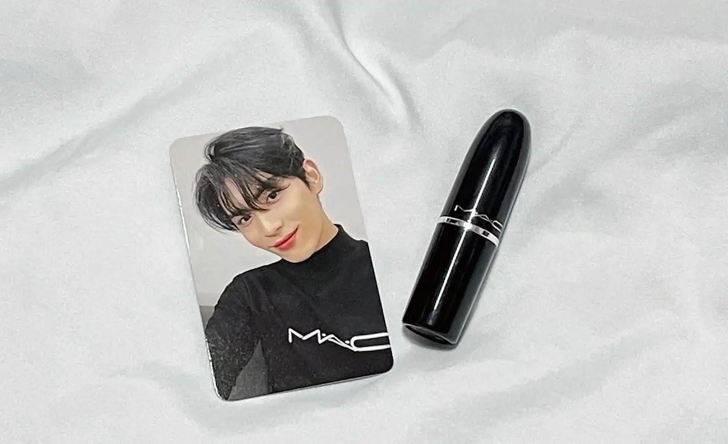 러스터글래스 립스틱 [로컬 셀럽]