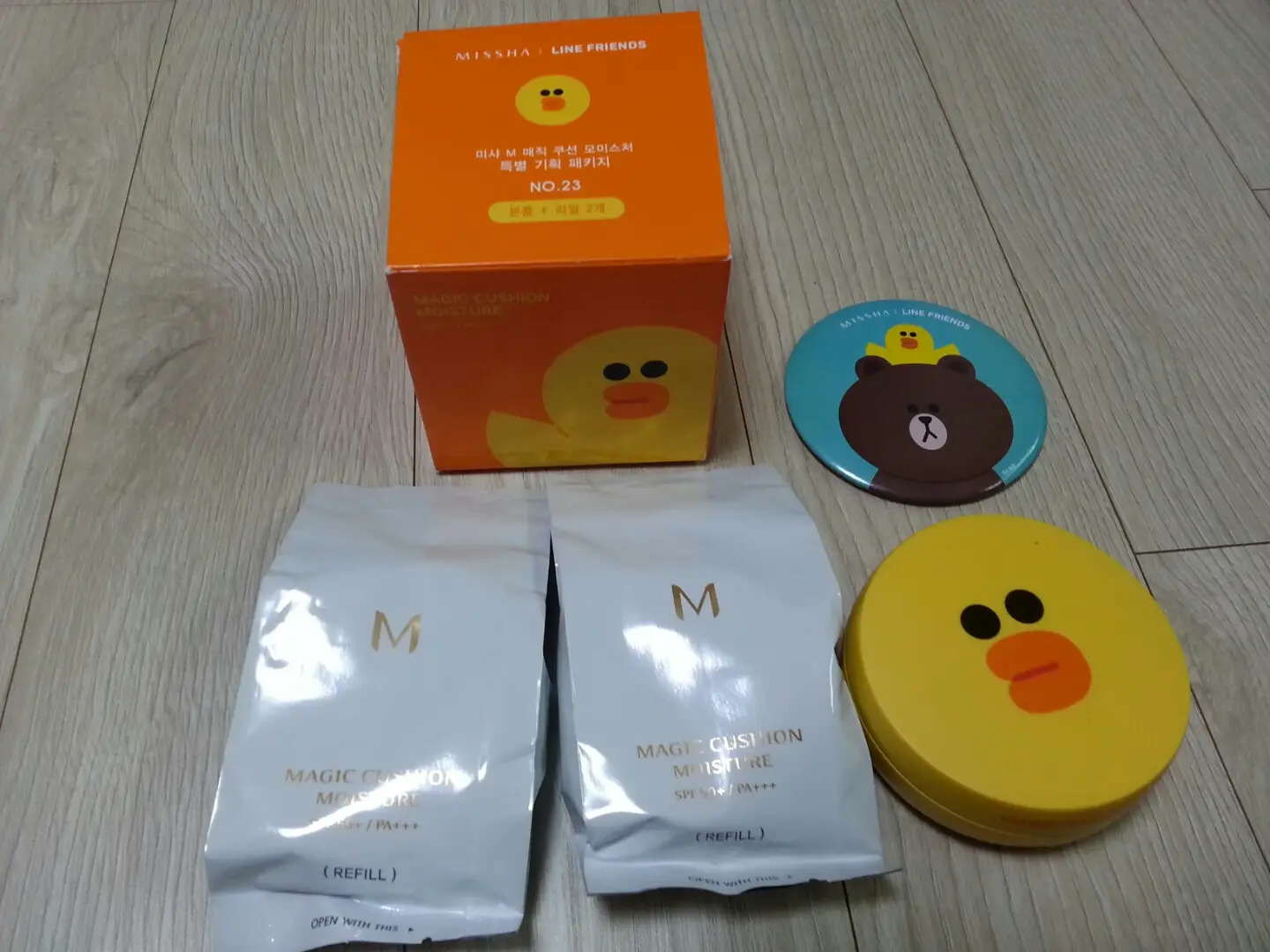 선택된 언니의파우치 리뷰 이미지 - [매직 쿠션 모이스처 (라인프렌즈 에디션 특별기획 패키지)]