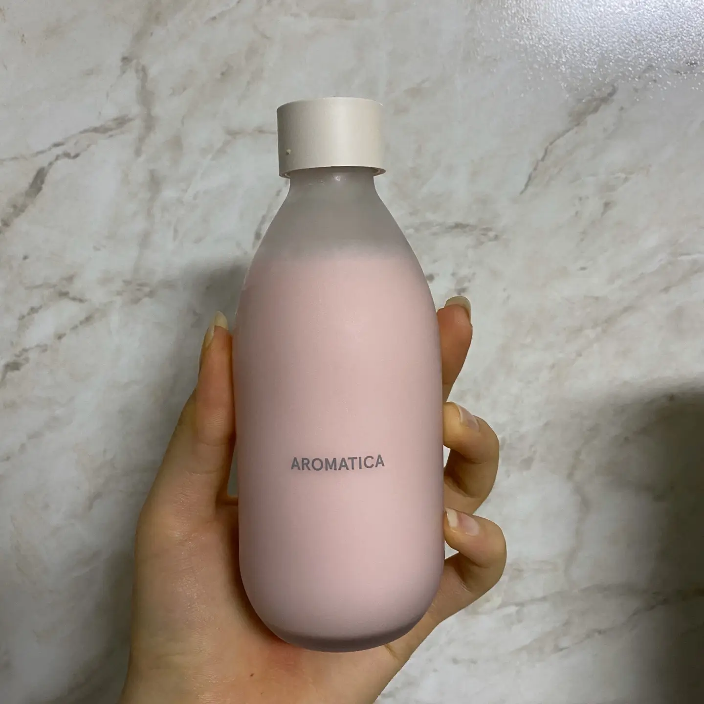 선택된 언니의파우치 리뷰 이미지 - [아로마티카 로즈 인퓨전 토너]