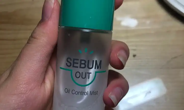 언니의파우치 리뷰 이미지 - [세범 아웃 오일컨트롤 미스트]