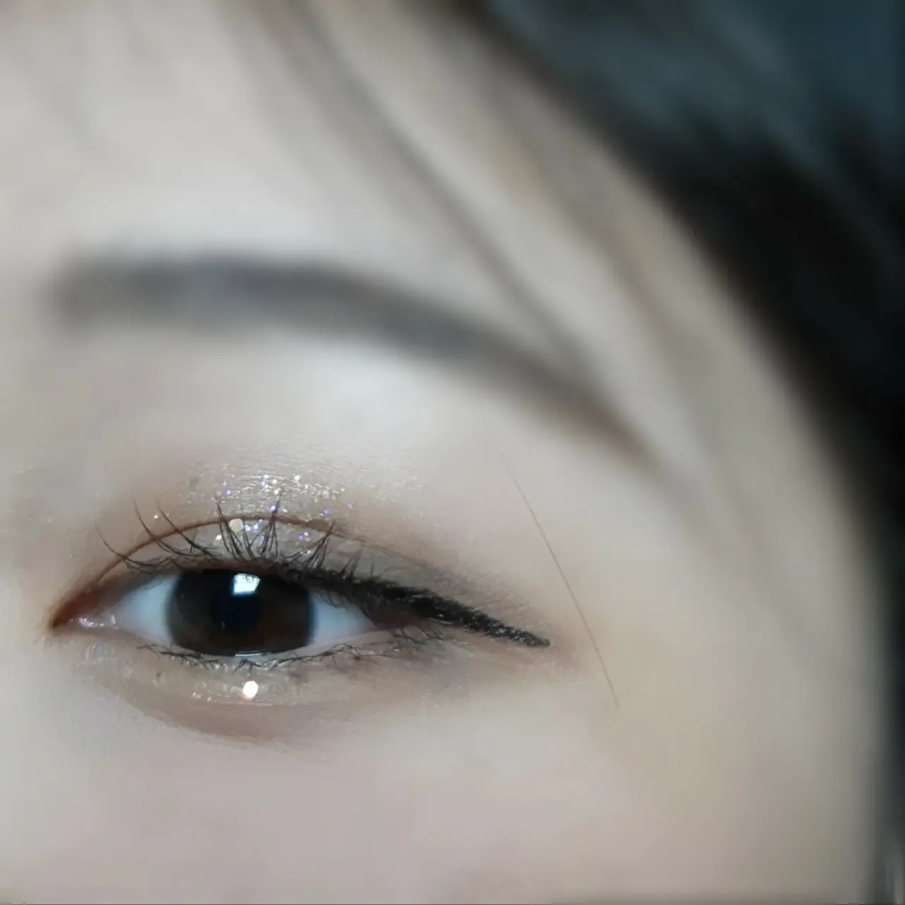 선택된 언니의파우치 리뷰 이미지 - [아이 스팽글리터[02 샴페인파츠]]