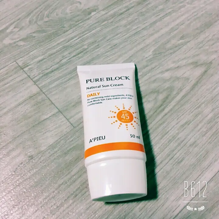선택된 언니의파우치 리뷰 이미지 - [퓨어 블록 내추럴 데일리 선크림]