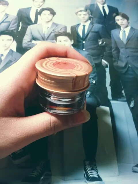 선택된 언니의파우치 리뷰 이미지 - [연어 다크서클 컨실러 크림2호 살몬 베이지]