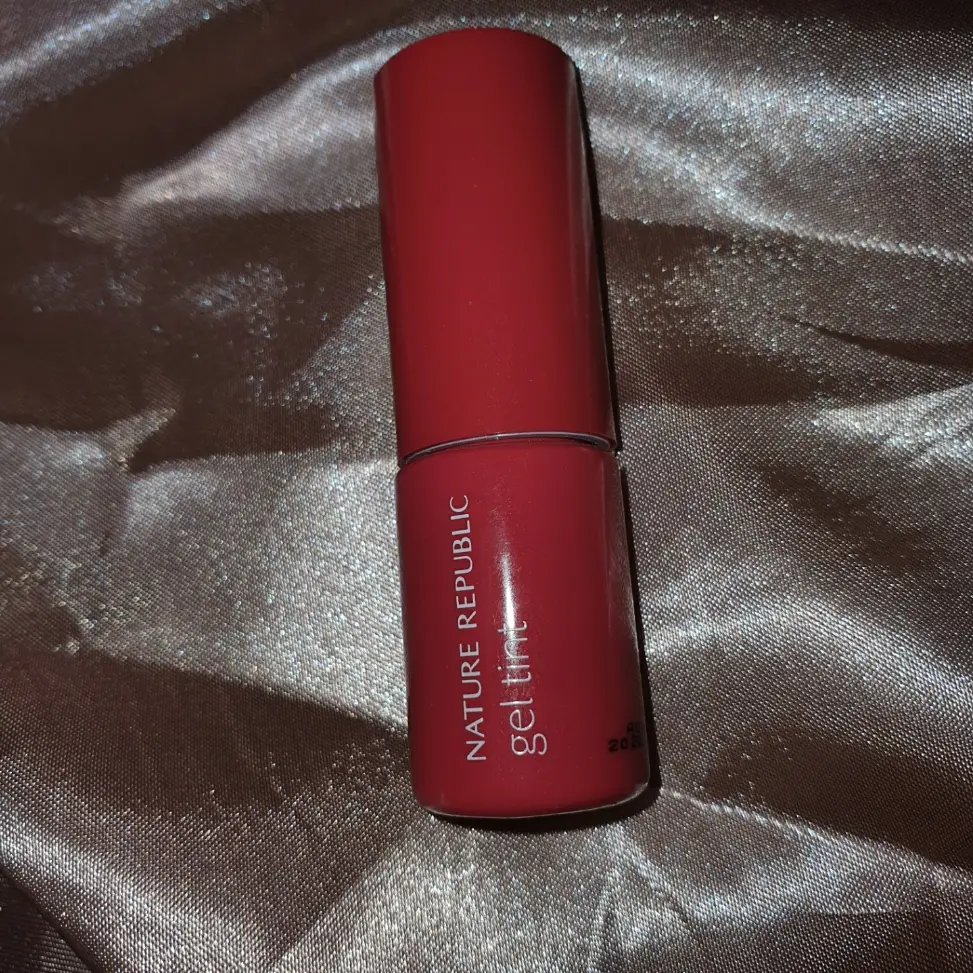 선택된 언니의파우치 리뷰 이미지 - [퓨어 샤인 립 틴트 [05 로즈]]