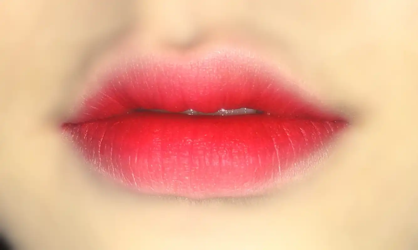 에어 핏 벨벳틴트 [A01 딸기 한 조각]