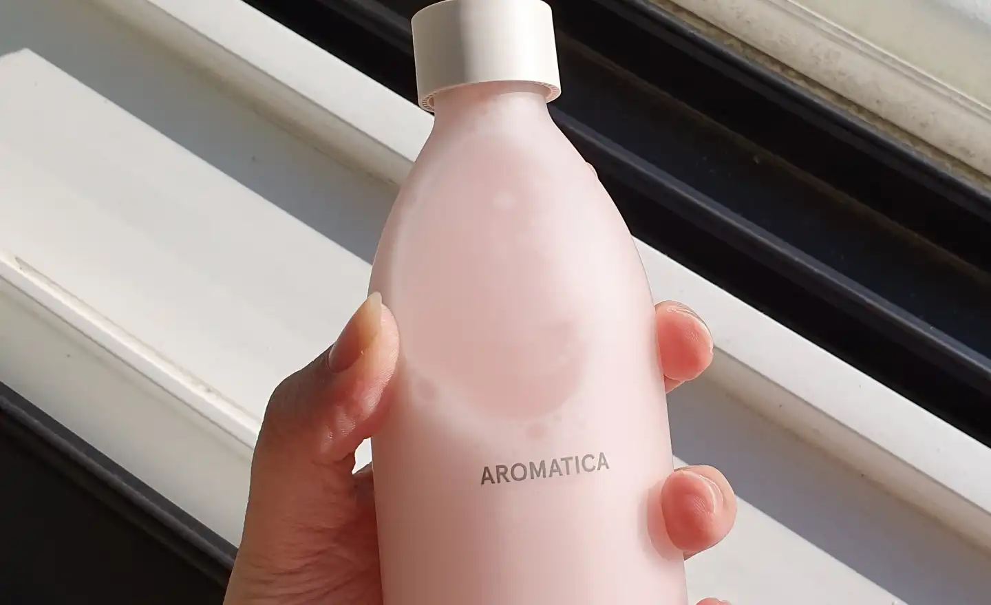 아로마티카 로즈 인퓨전 토너