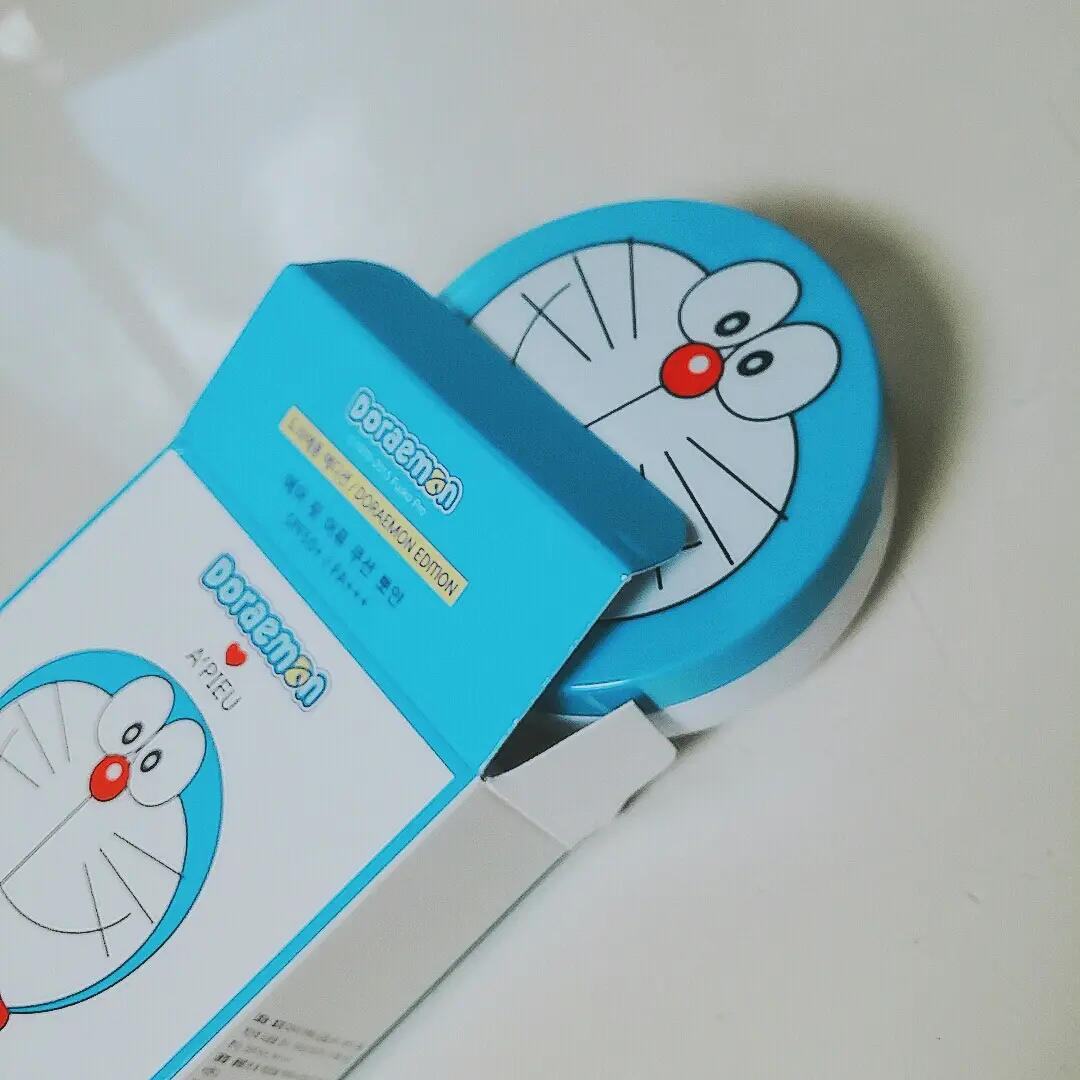 선택된 언니의파우치 리뷰 이미지 - [에어 핏  뽀얀 쿠션 (도라에몽 에디션)]