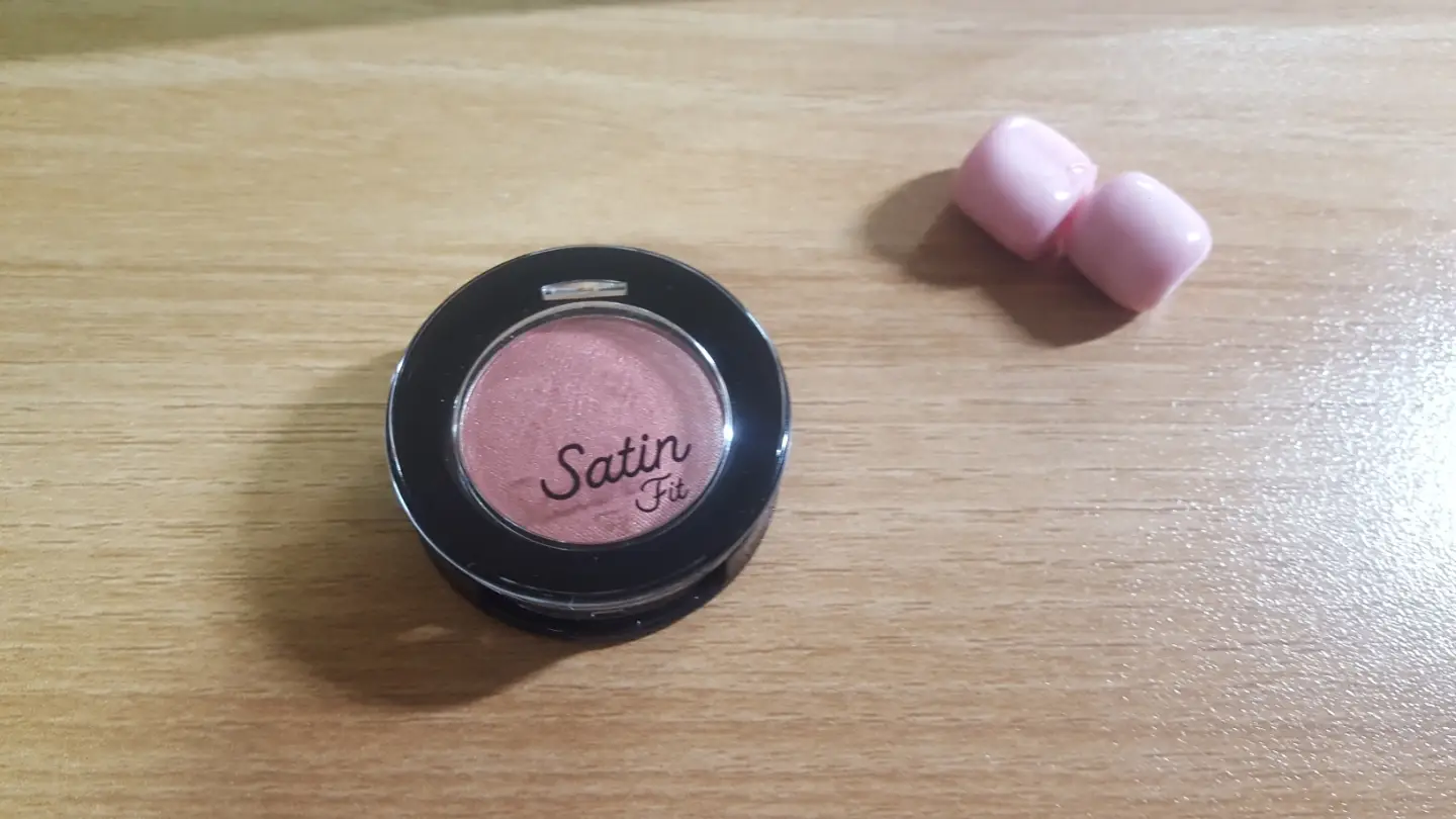 선택된 언니의파우치 리뷰 이미지 - [새틴 핏 아이즈 [RD301 로제 스윗 와인]]