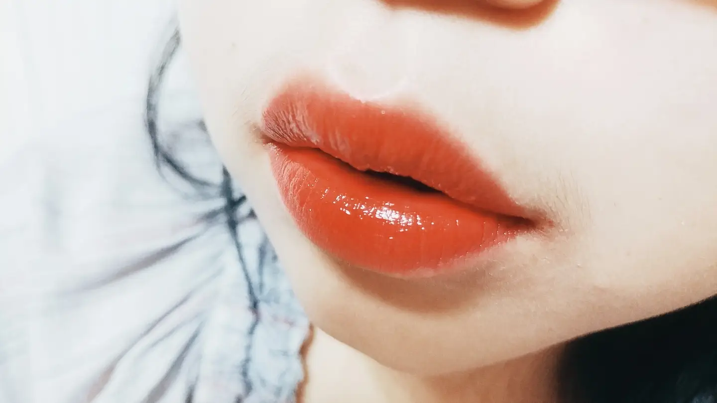 선택된 언니의파우치 리뷰 이미지 - [에어 핏 촉촉틴트 [C04 홍차 한모금]]
