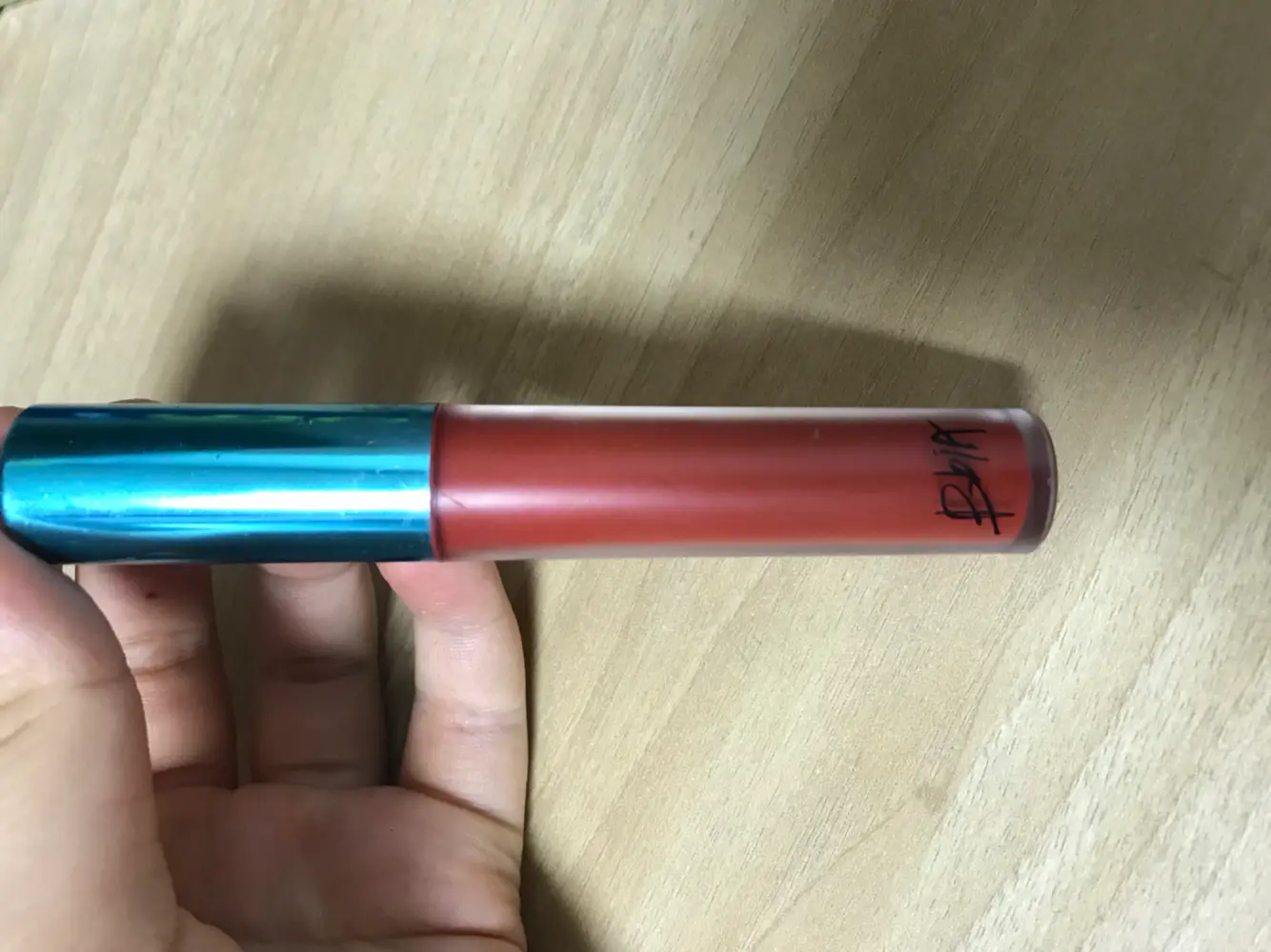 선택된 언니의파우치 리뷰 이미지 - [라스트 벨벳 립 틴트 [04 무드갑]]