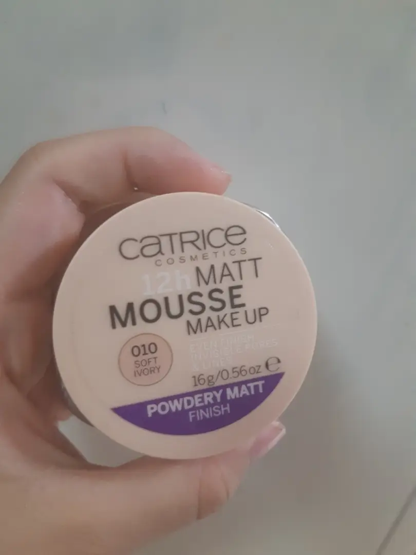 선택된 언니의파우치 리뷰 이미지 - [12아워 매트 무스 메이크업 파운데이션 [10 소프트 아이보리]]