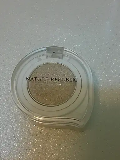 바이 플라워 아이섀도우 BE202 카멜 베이지