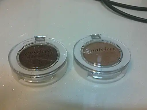 미네랄 싱글 섀도우 [9호 버건디 프리즘]