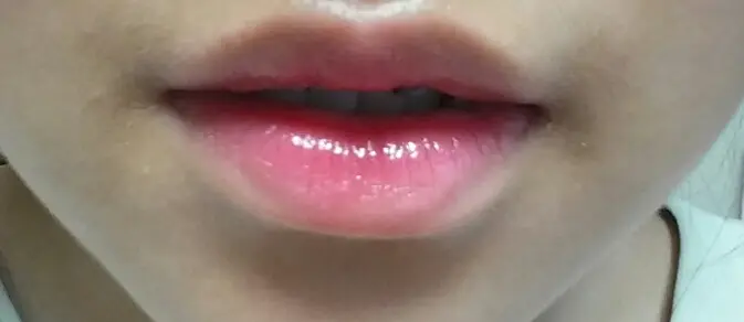 선택된 언니의파우치 리뷰 이미지 - [루쥬 뷔르 꾸뛰르 베르니 아 레브르(12)]