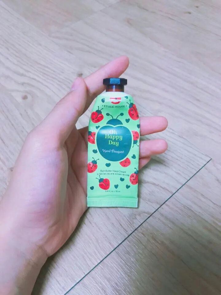 선택된 언니의파우치 리뷰 이미지 - [오 해피데이 핸드부케 핸드크림[리치버터]]