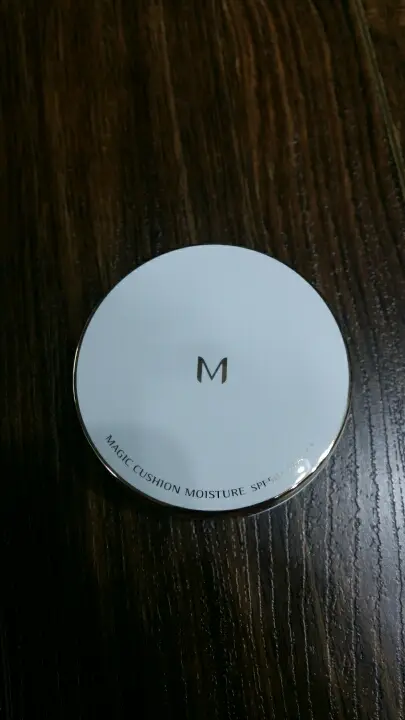 선택된 언니의파우치 리뷰 이미지 - [[M] 매직 쿠션 모이스처 SPF50+ PA+++ [21호]]