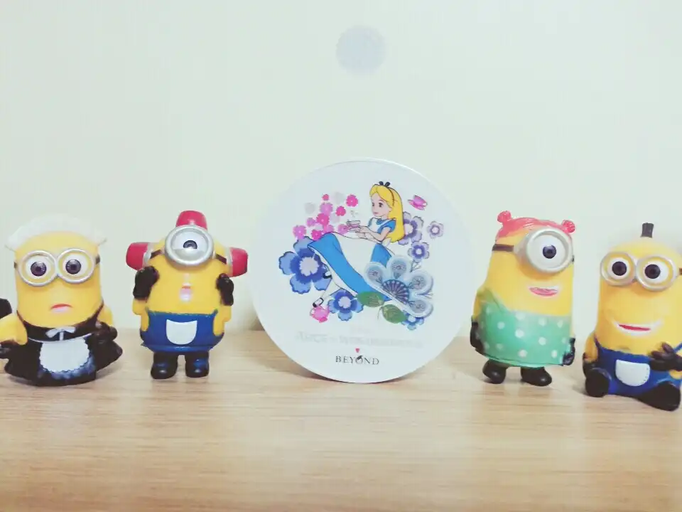 앨리스 인 글로우 쿠션 01 밀크 케익