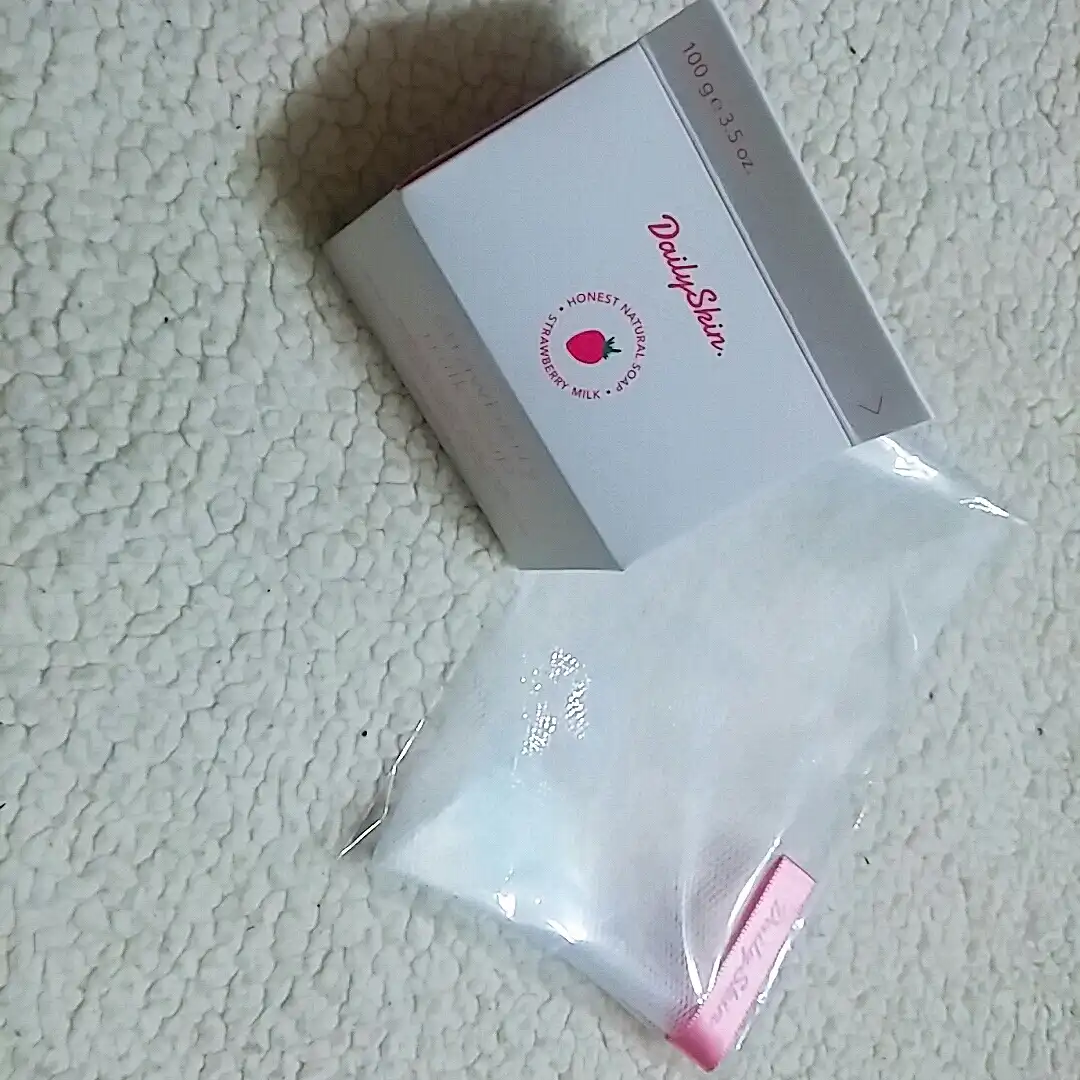 선택된 언니의파우치 리뷰 이미지 - [딸기우유비누]