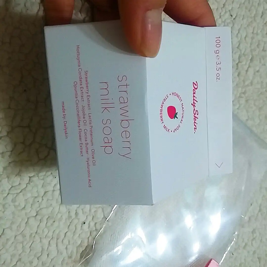 언니의파우치 리뷰 이미지 2 - [딸기우유비누]