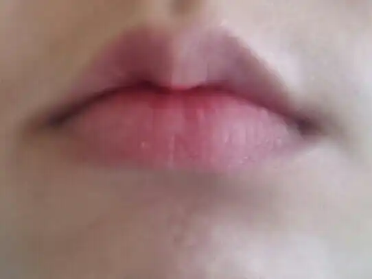 언니의파우치 리뷰 이미지 3 - [루쥬 뷔르 꾸뛰르 베르니 아 레브르(9)]