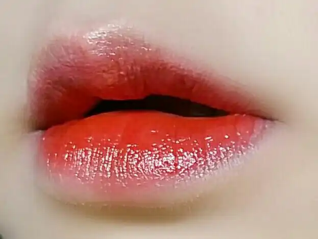 언니의파우치 리뷰 이미지 9 - [샤인 카레스 글로스 틴트 702 JULIETTE]