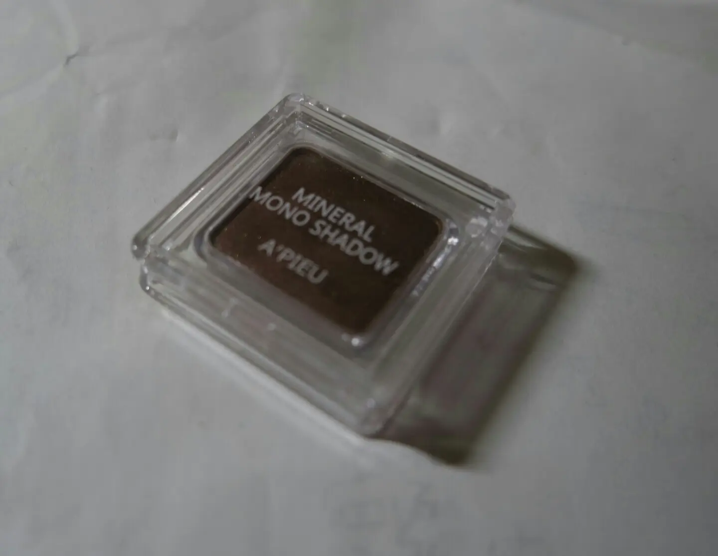 선택된 언니의파우치 리뷰 이미지 - [미네랄 모노섀도우(러스터) [LBR03_낙엽밟는소리]]