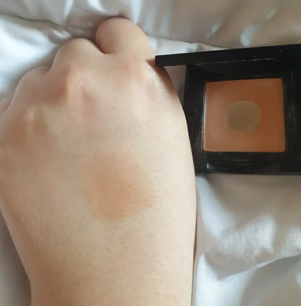 아이섀도우 토스트