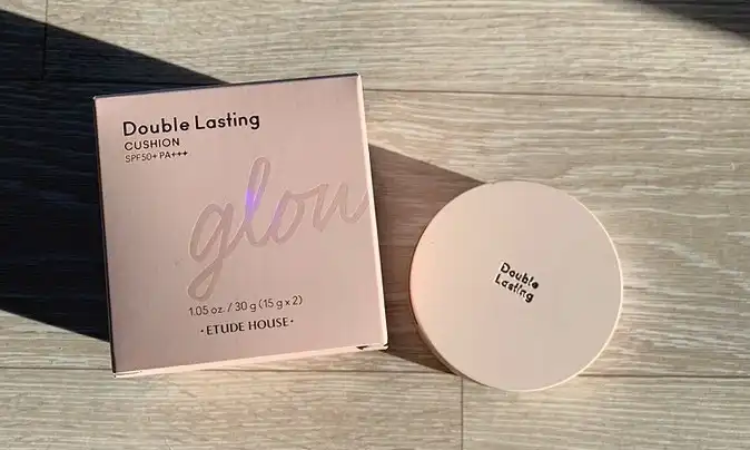 더블래스팅 쿠션 글로우 [N23 샌드]