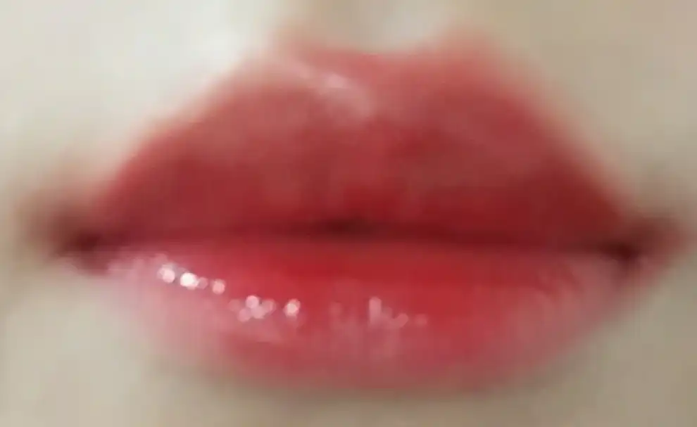 샤인 카레스 글로스 틴트 801 PRINCESS