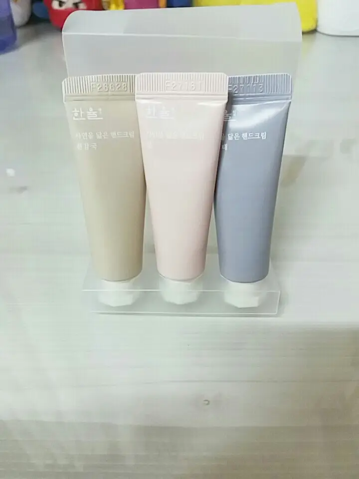 선택된 언니의파우치 리뷰 이미지 - [[감성저격 핸드크림] 한율 자연을 닮은 핸드크림 흰감국 KIT]