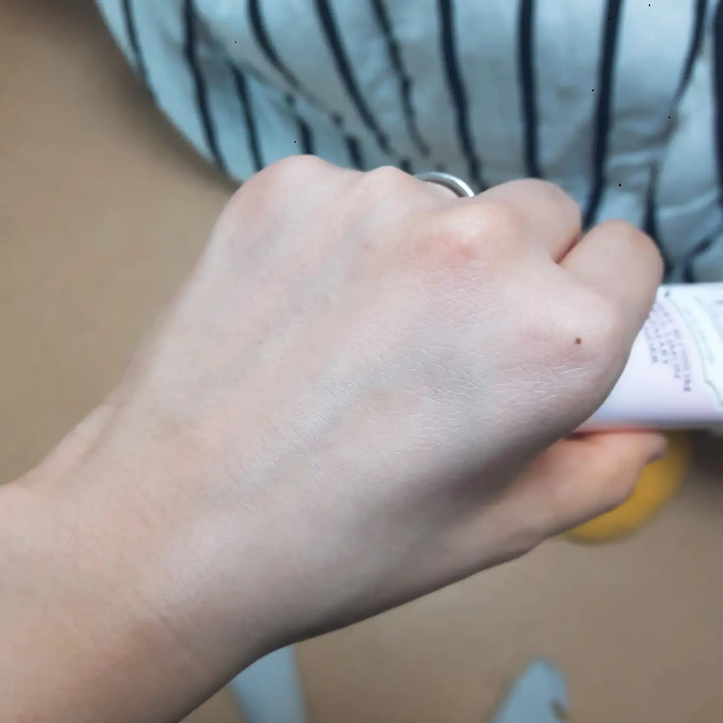 언니의파우치 리뷰 이미지 4 - [화이트닝드레스 미백 톤업크림]