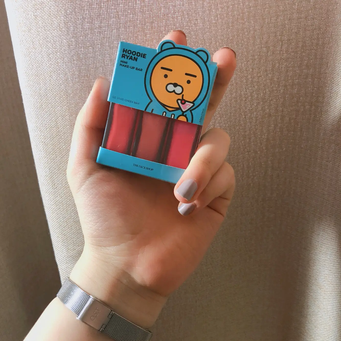 선택된 언니의파우치 리뷰 이미지 - [후드라이언 미니 메이크업 바 [02 생생 치크 바]]