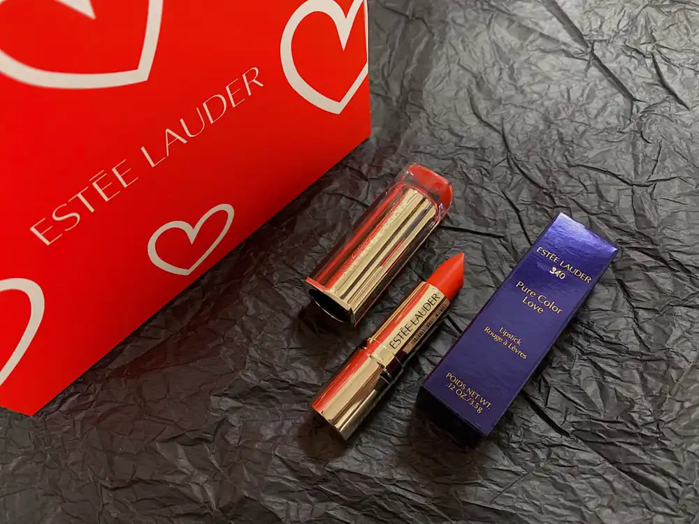 퓨어 컬러 러브 립스틱 [340 핫 루머 엣지 크림]