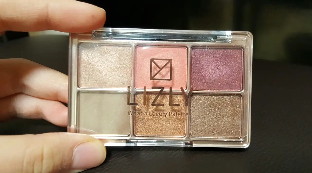 왓 어 러블리 팔레트 