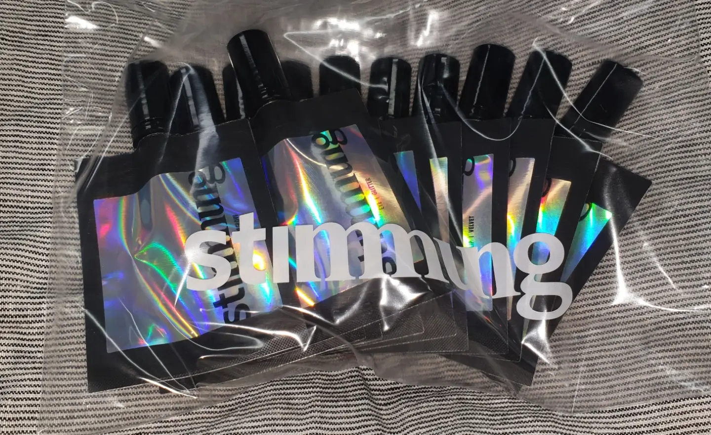 선택된 언니의파우치 리뷰 이미지 - [아이섀도우  글리터  [04 멜로우 그레이시골드]]