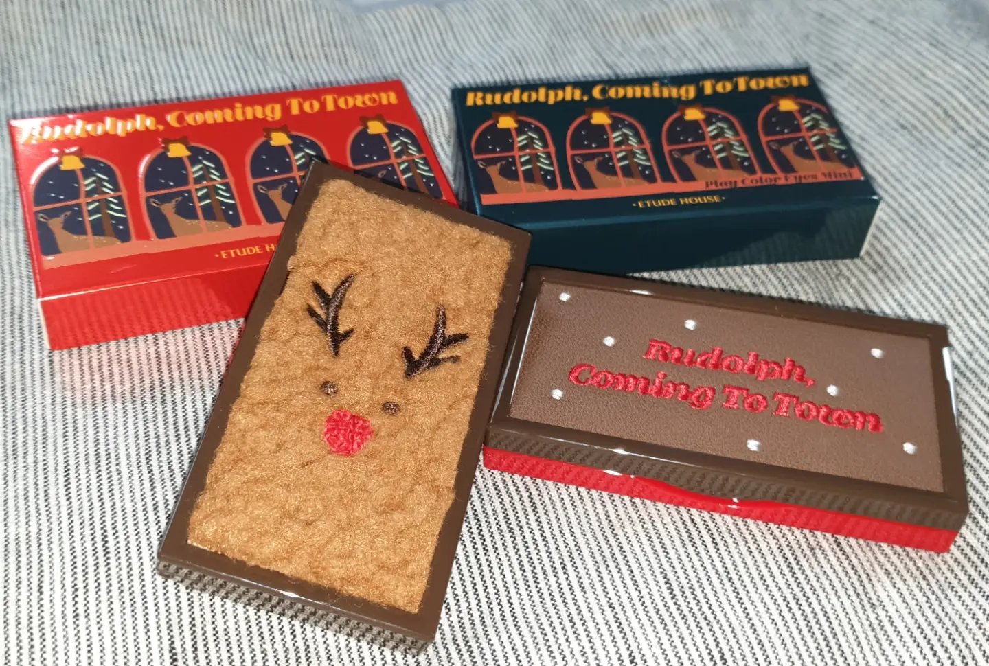 선택된 언니의파우치 리뷰 이미지 - [루돌프 커밍 투 타운 플레이 컬러 아이즈 미니 [#1 빨간코 루돌프]]