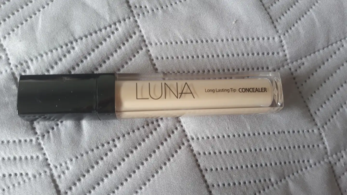 롱래스팅 팁 컨실러 [01호 라이트 베이지]