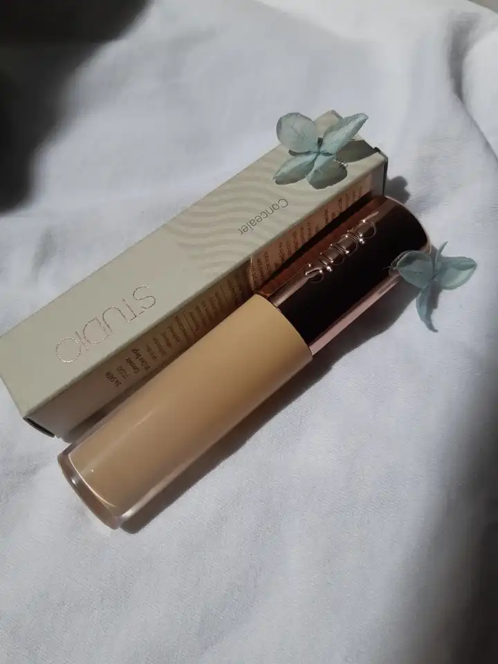 스튜디오 컨실러 [01 클리어 베이지]