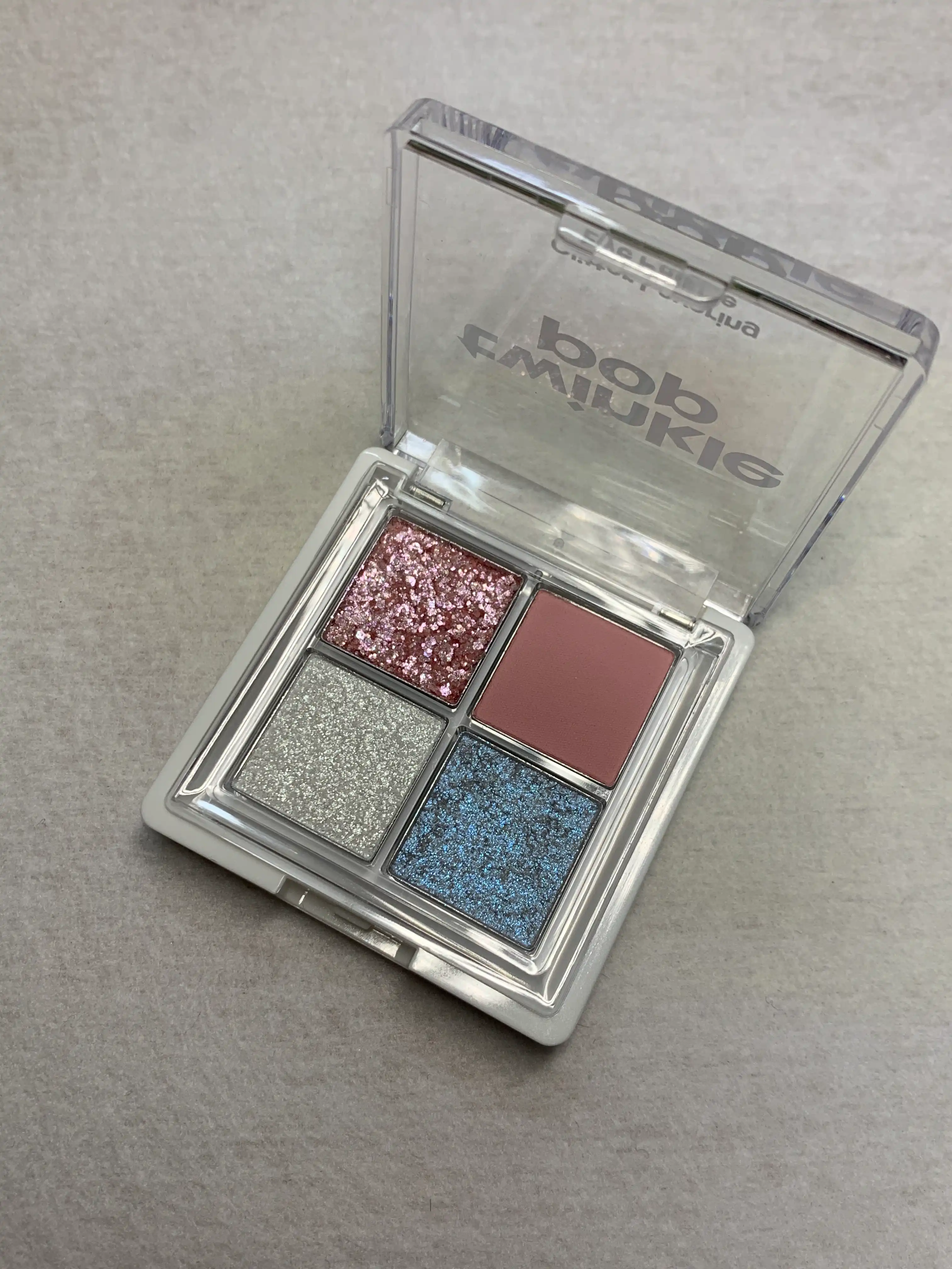 글리터 레이어링 아이팔레트